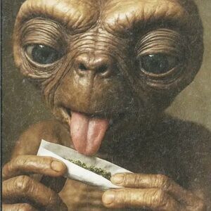 Funny E.T. Graphic Tee-shirt